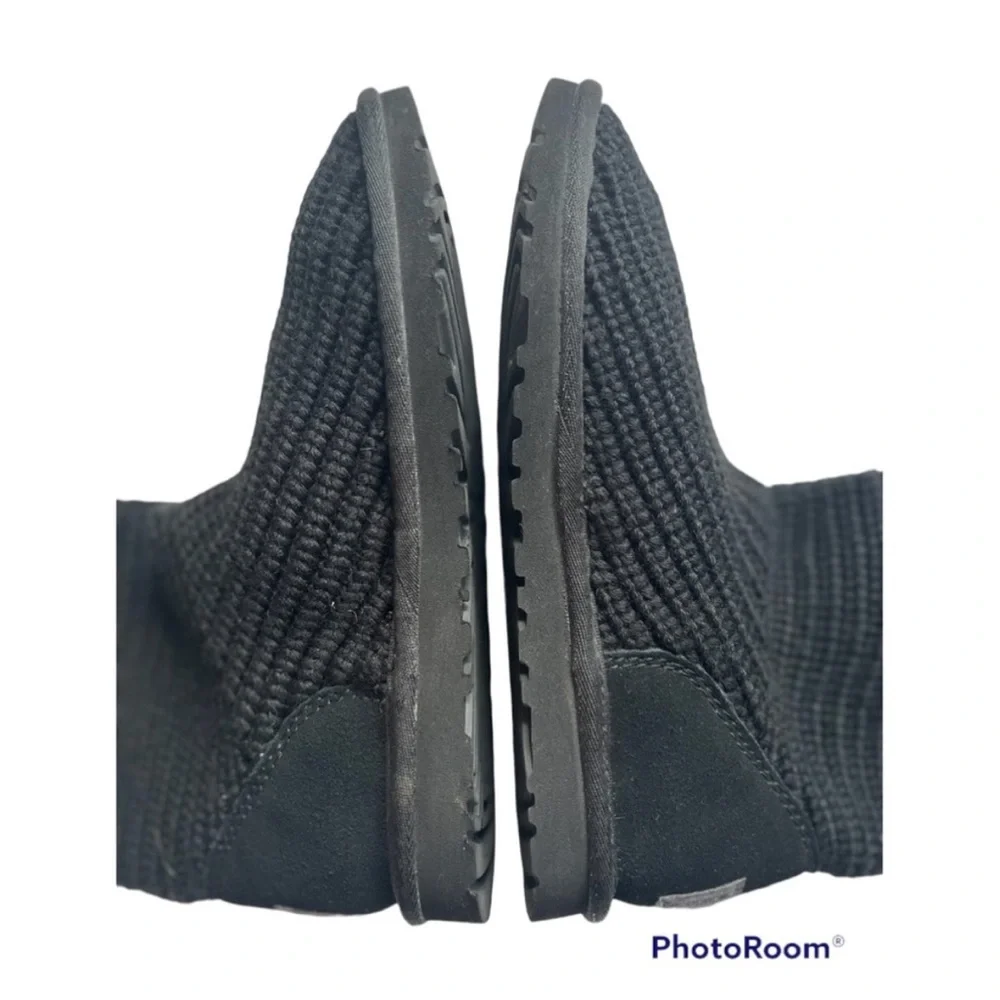 UGG Cardy All Black Boots